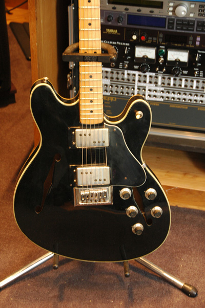 Fender Starcaster Detail